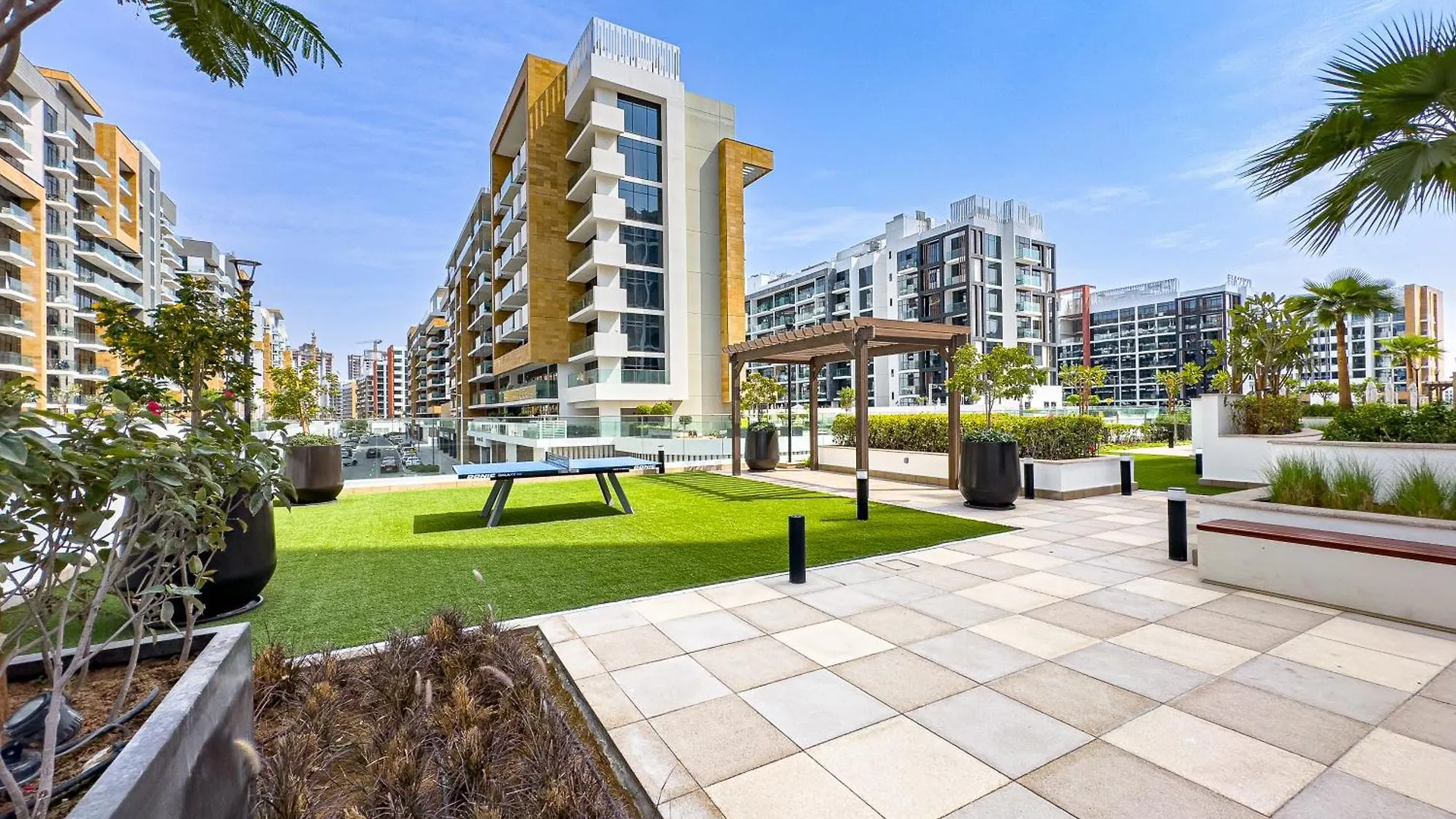 公寓 Escape24 - Chic Studio Apartment, Azizi Riviera 19 迪拜 阿拉伯联合酋长国